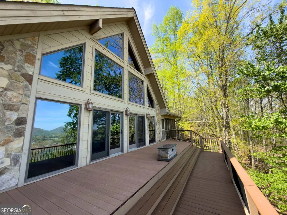 928 Kirkland DR Hiawassee, GA 30546