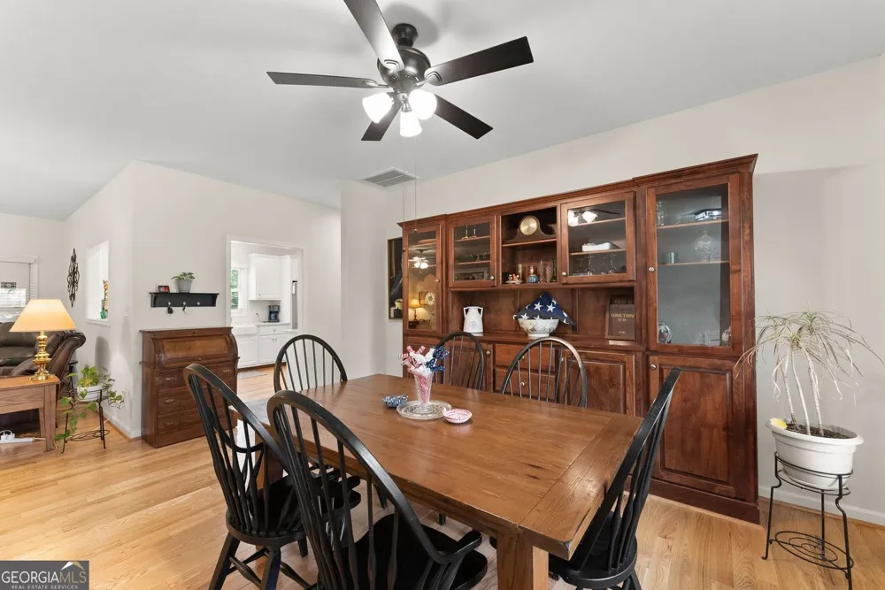 1020 Easy ST Toccoa, GA 30577
