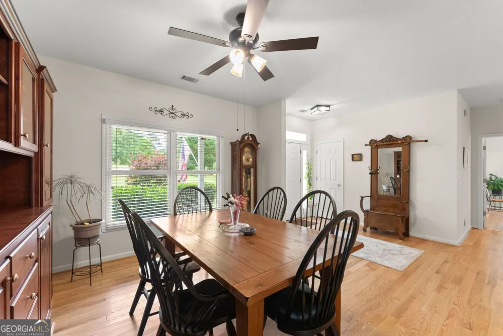 1020 Easy ST Toccoa, GA 30577