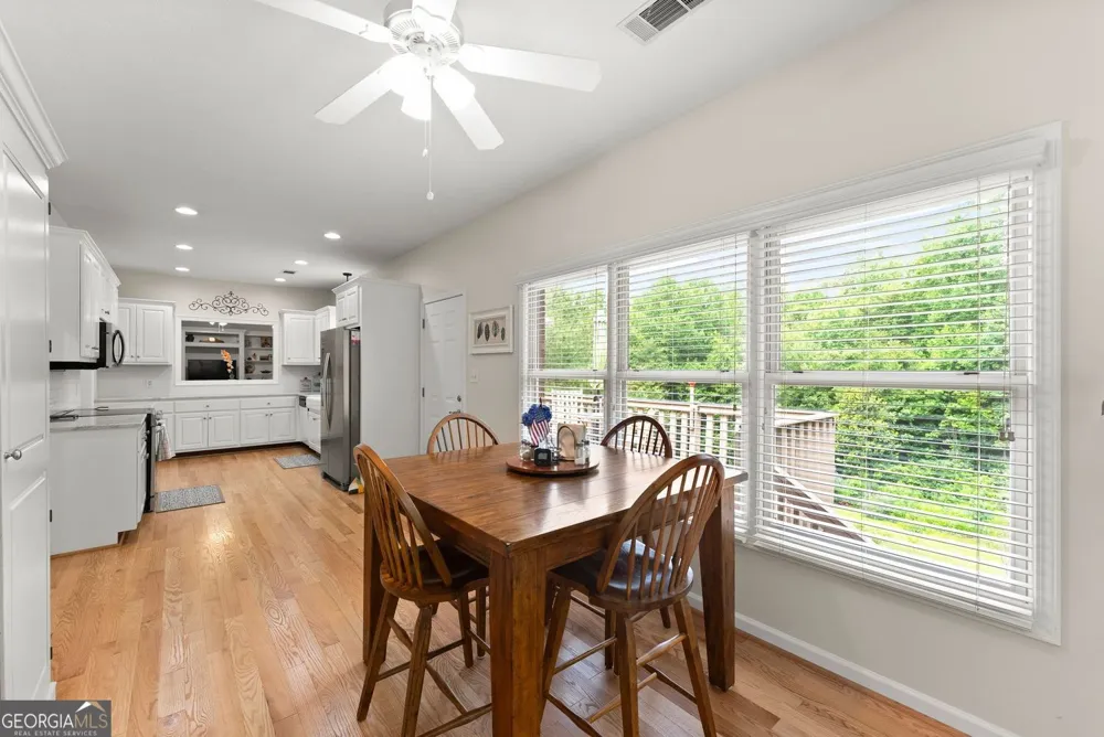 1020 Easy ST Toccoa, GA 30577
