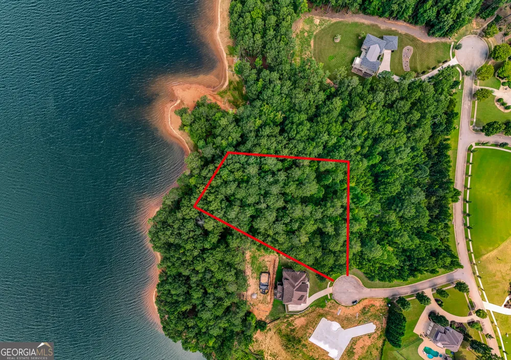 1802 Lake Pointe CIR Locust Grove, GA 30248