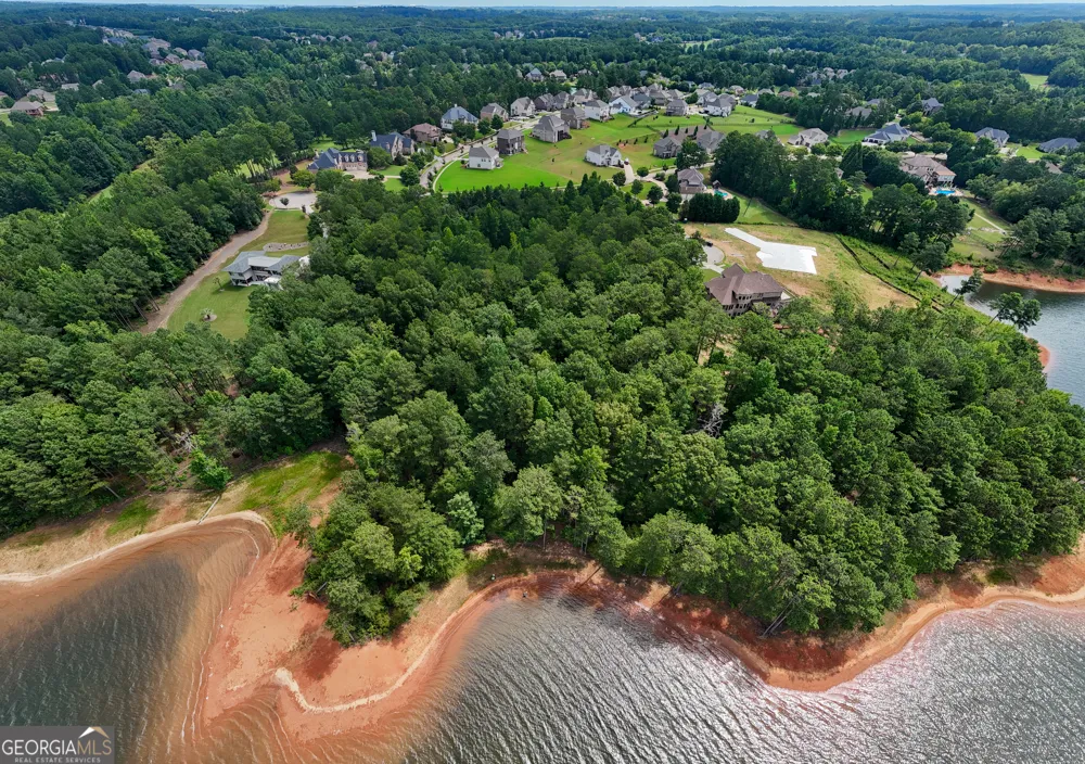 1802 Lake Pointe CIR Locust Grove, GA 30248