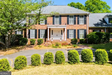 203 S Ole Hickory TRL
