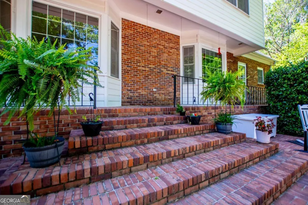 203 S Ole Hickory TRL Carrollton, GA 30117
