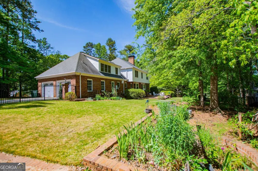 203 S Ole Hickory TRL Carrollton, GA 30117