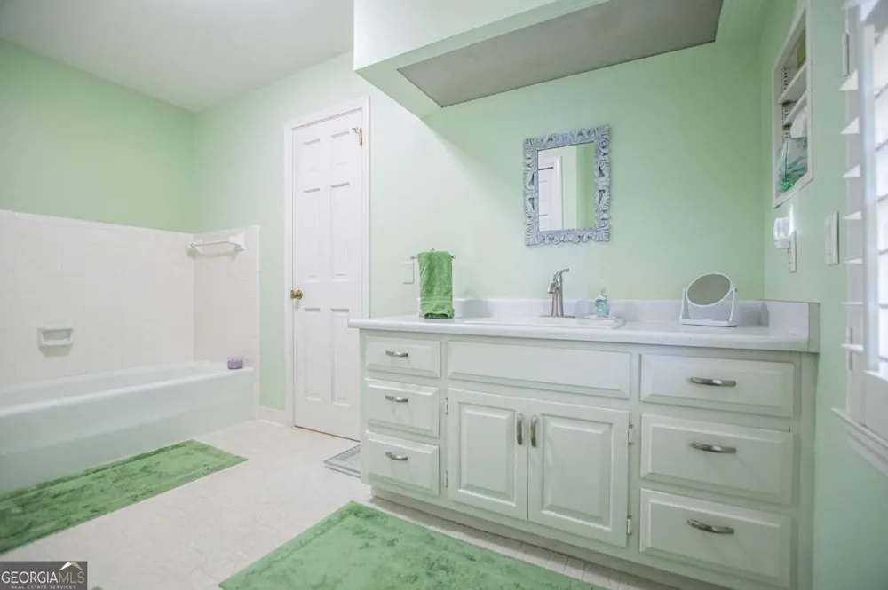 203 S Ole Hickory TRL Carrollton, GA 30117