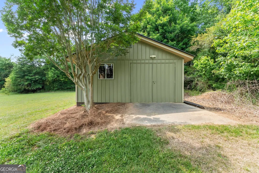 160 Main ST Clermont, GA 30527