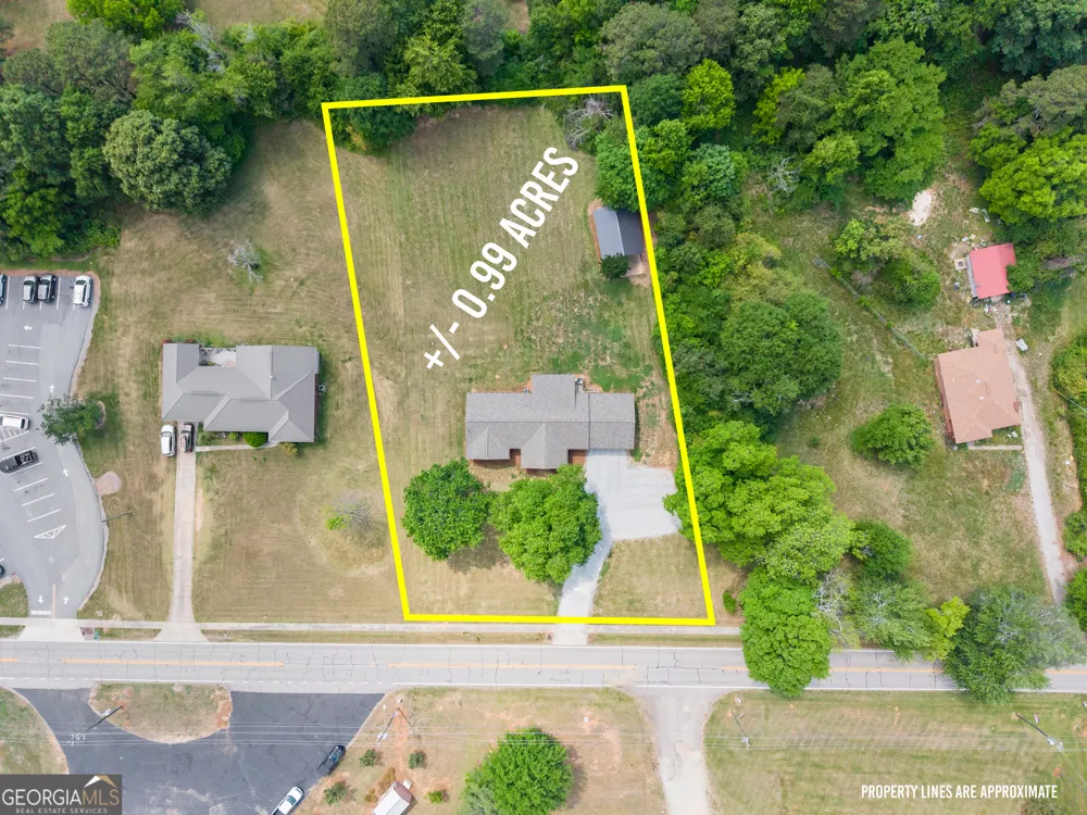 160 Main ST Clermont, GA 30527