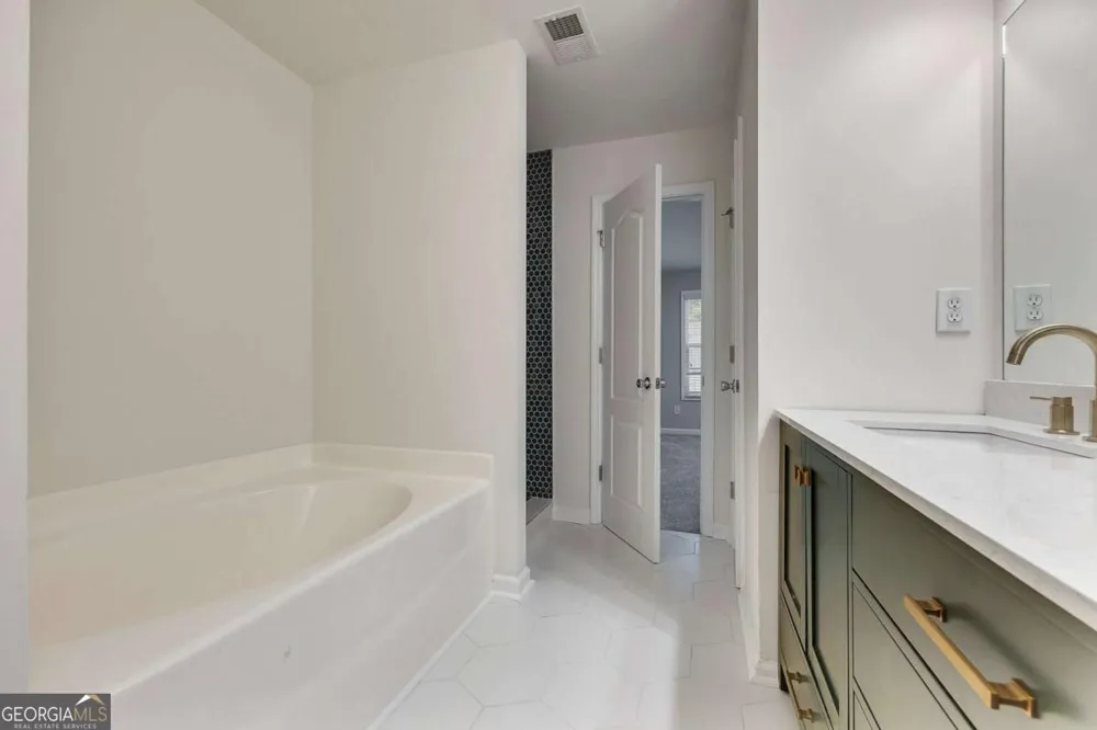 834 Ash ST Canton, GA 30114