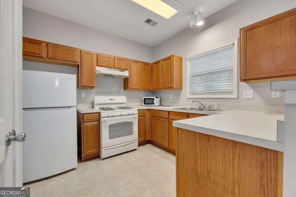 834 Ash ST Canton, GA 30114