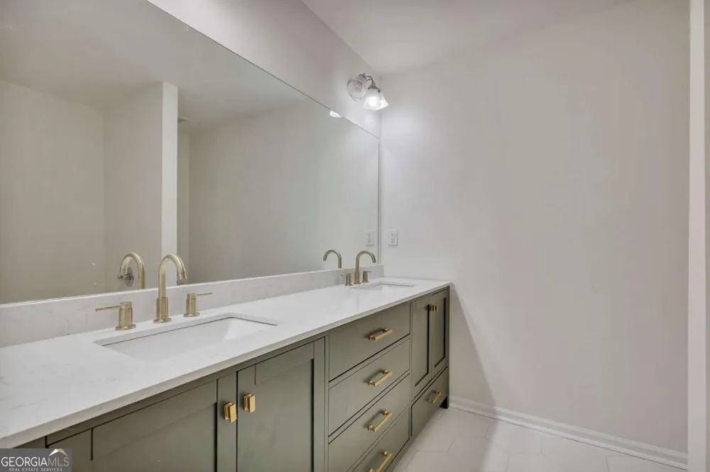 834 Ash ST Canton, GA 30114