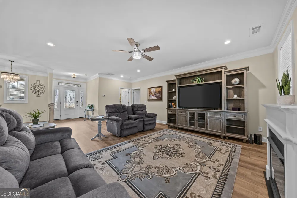 1011 Lofter PL Greensboro, GA 30642