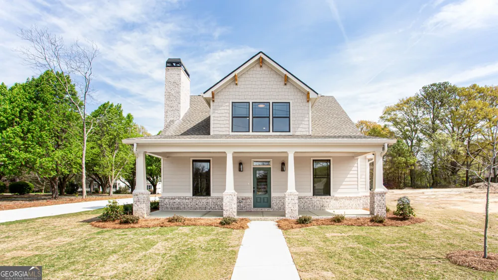 2044 Bennett RD Grayson, GA 30017