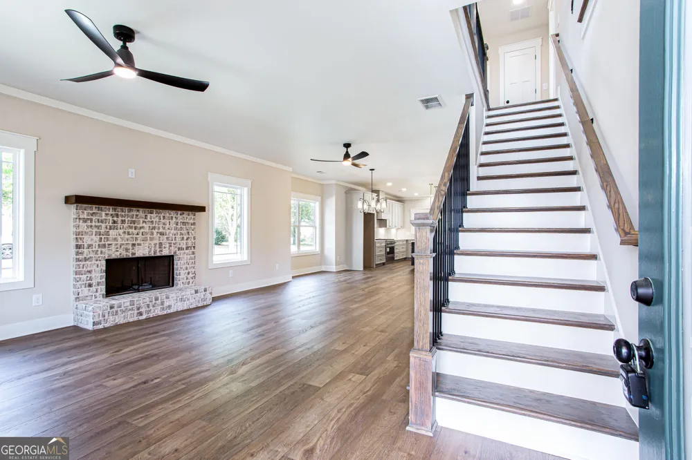 2044 Bennett RD Grayson, GA 30017