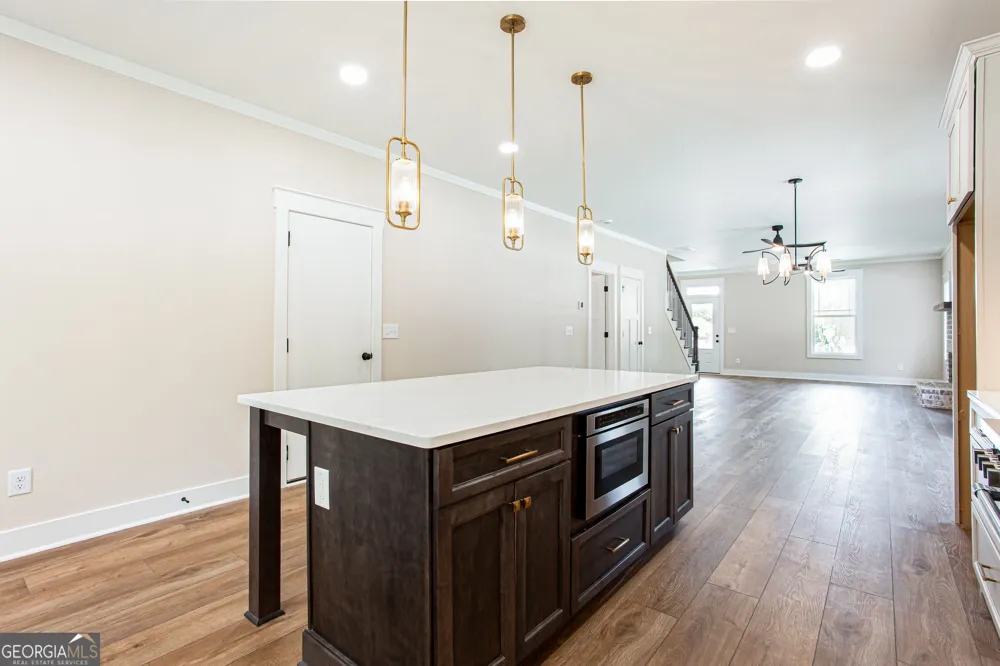 2044 Bennett RD Grayson, GA 30017