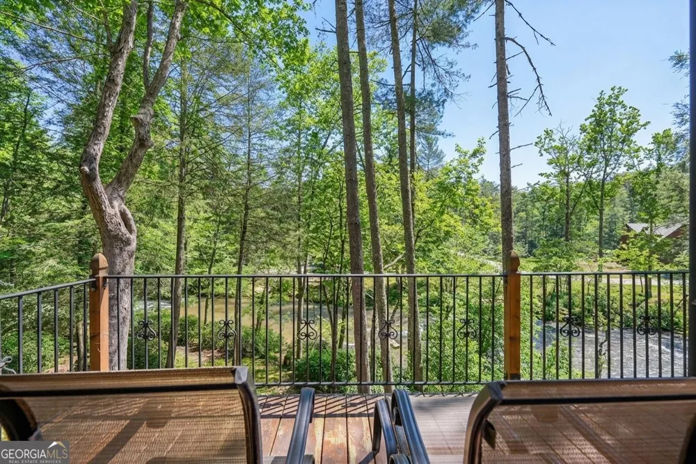 218 Blue Gate LN Dahlonega, GA 30533