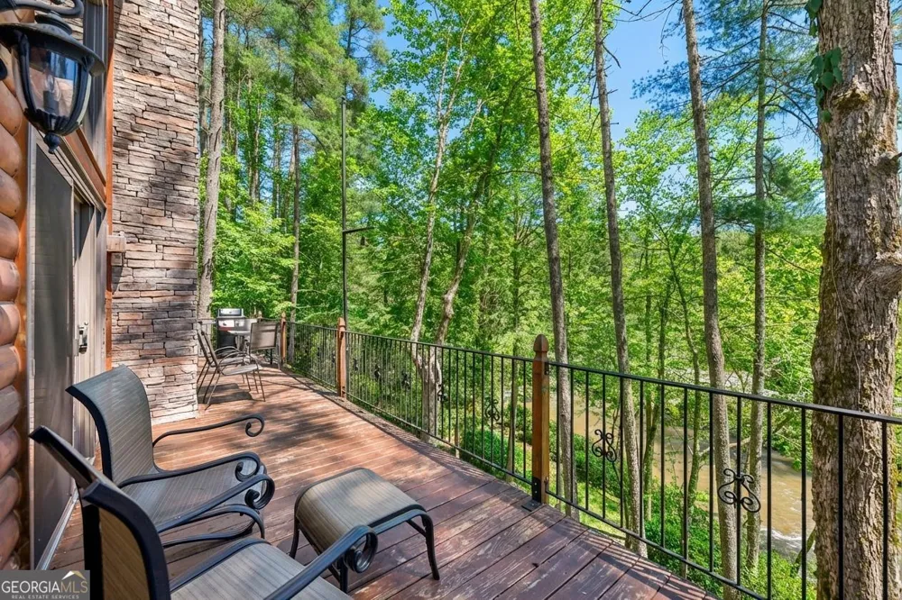 218 Blue Gate LN Dahlonega, GA 30533