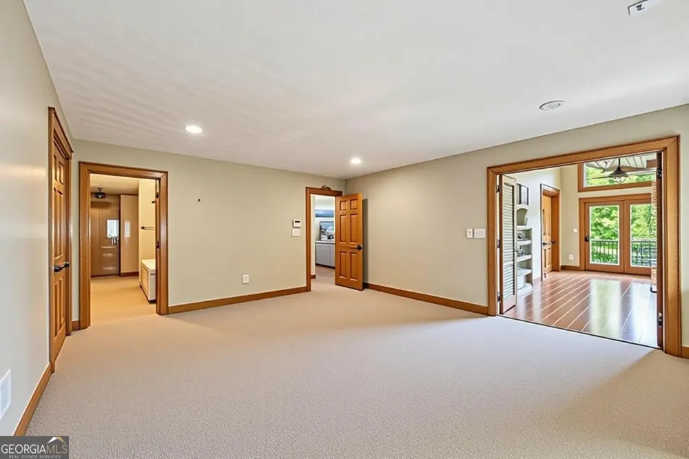 218 Blue Gate LN Dahlonega, GA 30533