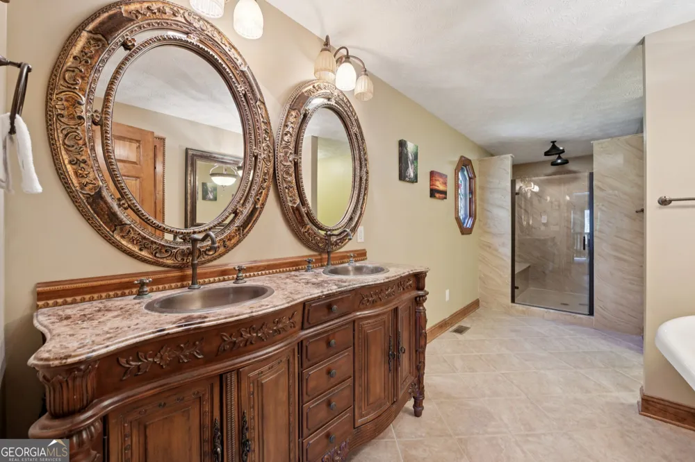 218 Blue Gate LN Dahlonega, GA 30533