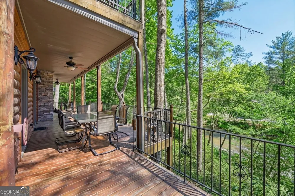 218 Blue Gate LN Dahlonega, GA 30533