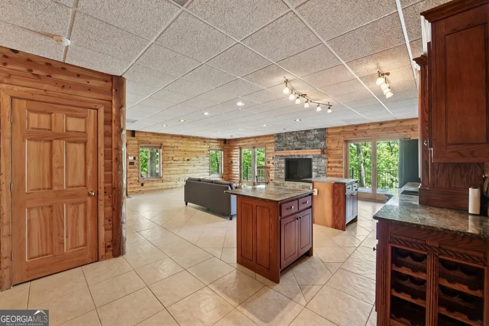 218 Blue Gate LN Dahlonega, GA 30533