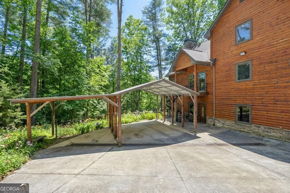 218 Blue Gate LN Dahlonega, GA 30533