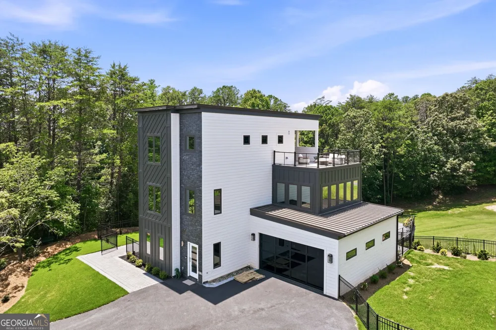 84 Schwarzwald Strasse Helen, GA 30545