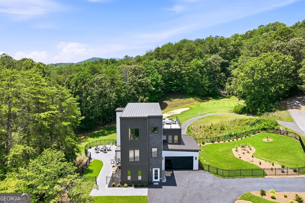 84 Schwarzwald Strasse Helen, GA 30545