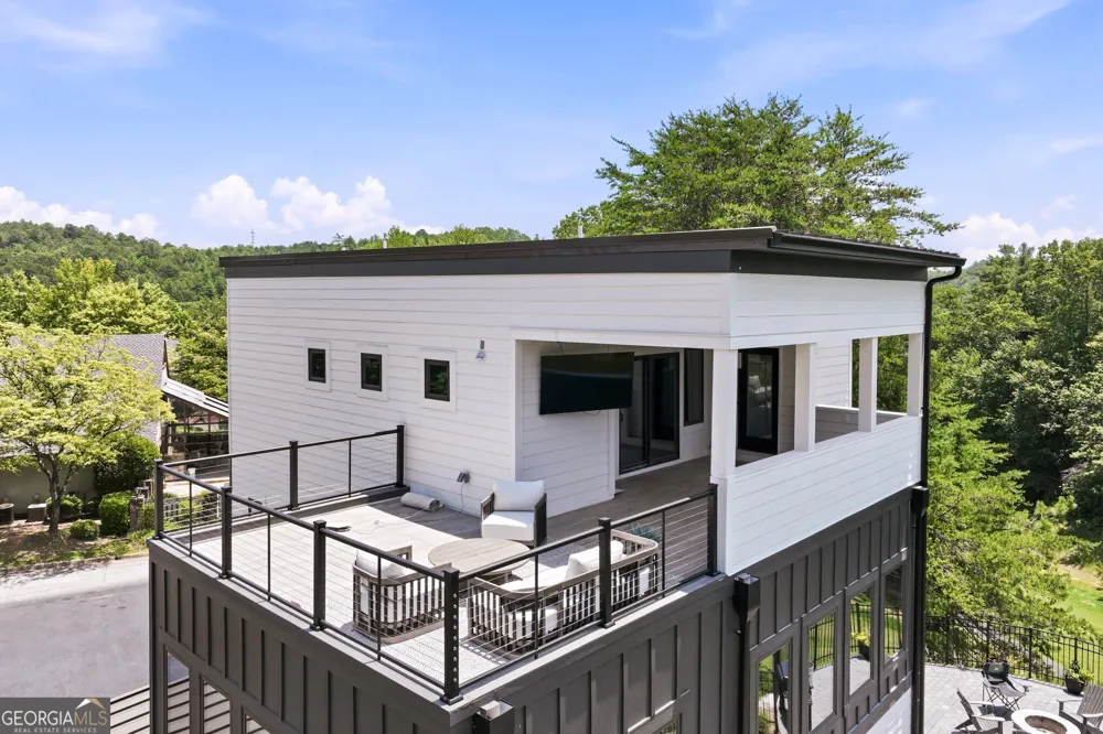 84 Schwarzwald Strasse Helen, GA 30545