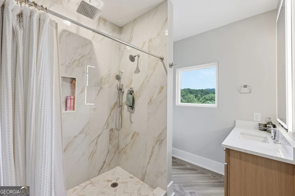 84 Schwarzwald Strasse Helen, GA 30545