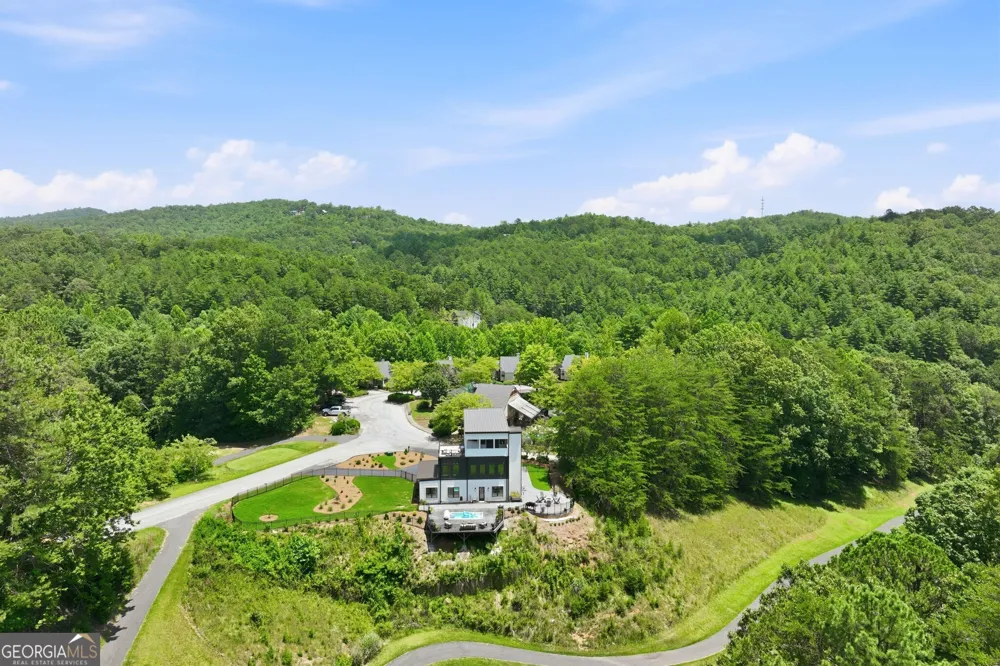 84 Schwarzwald Strasse Helen, GA 30545