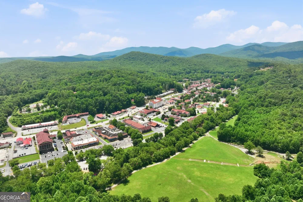 84 Schwarzwald Strasse Helen, GA 30545