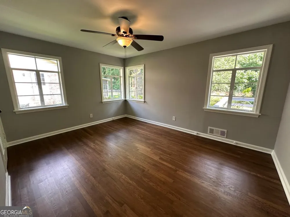 287 Brookwood DR SW Marietta, GA 30064