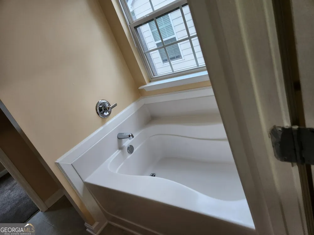 2135 Pine View TRL Ellenwood, GA 30294