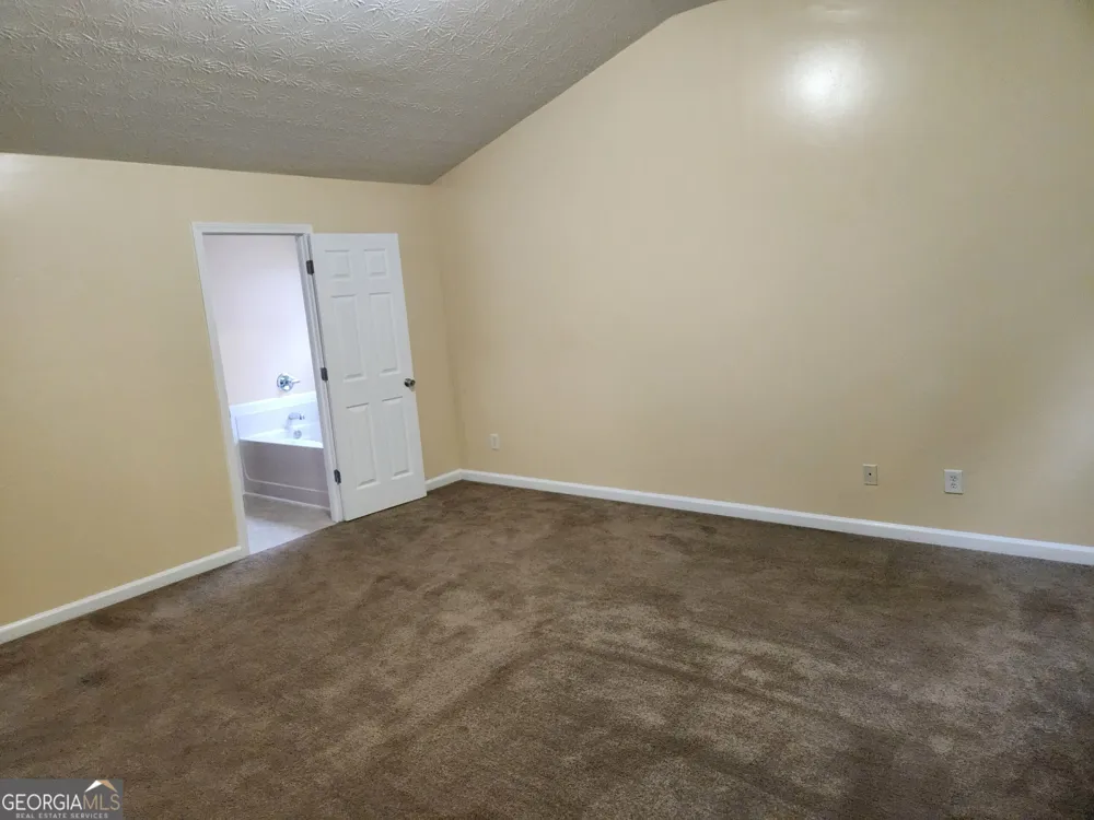 2135 Pine View TRL Ellenwood, GA 30294