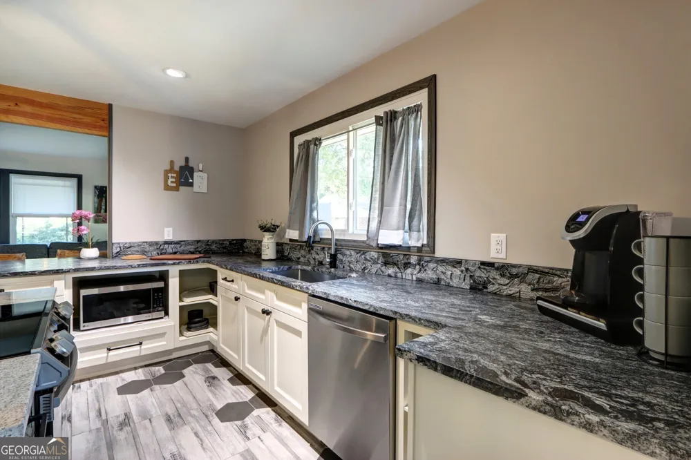 171 Smith AVE Garden City, GA 31408