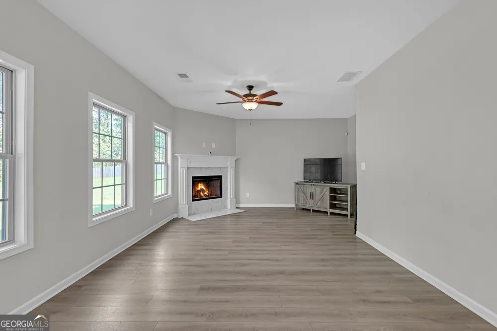 4589 Capulet CT Forsyth, GA 31029