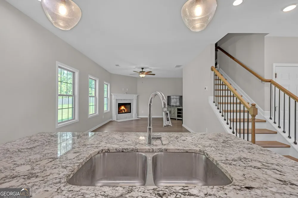 4589 Capulet CT Forsyth, GA 31029