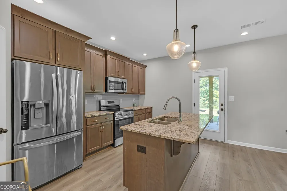 4589 Capulet CT Forsyth, GA 31029