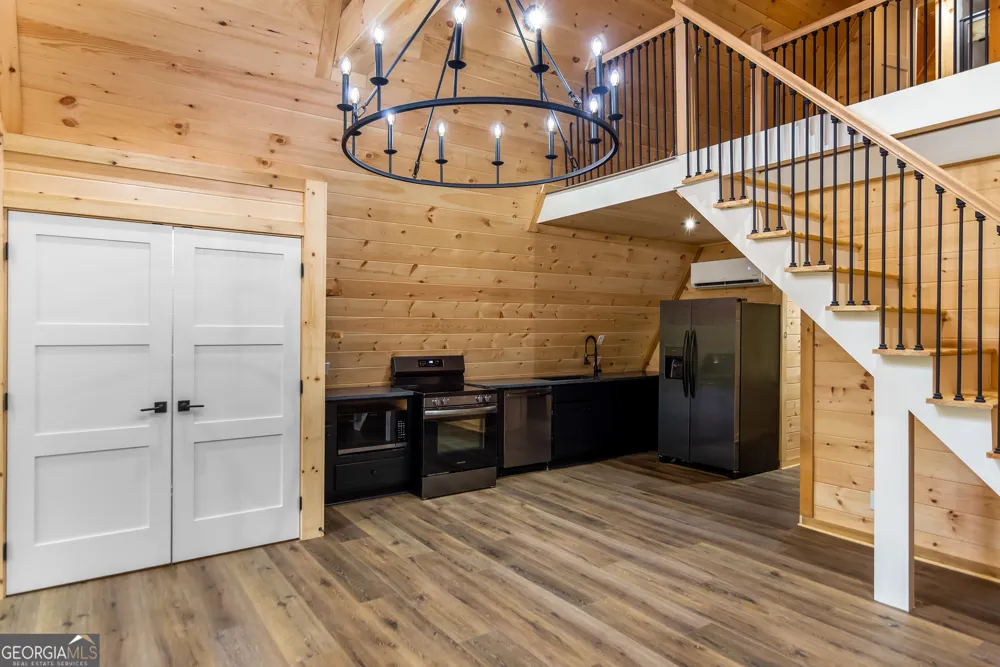 3 Mountain Lake RD Blue Ridge, GA 30513