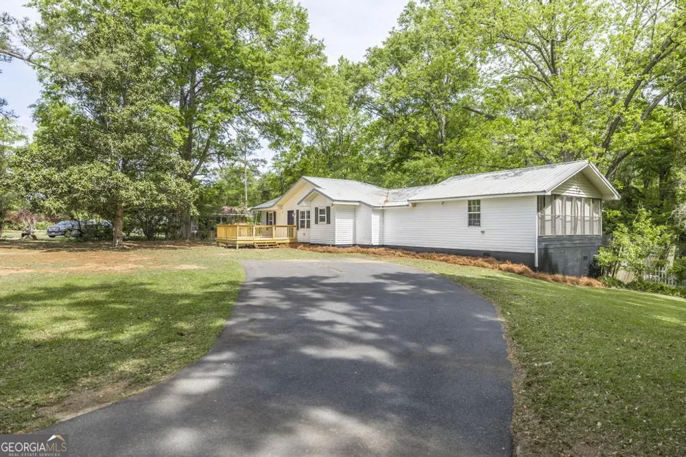 219 Sleepy Hollow RD Marshallville, GA 31057