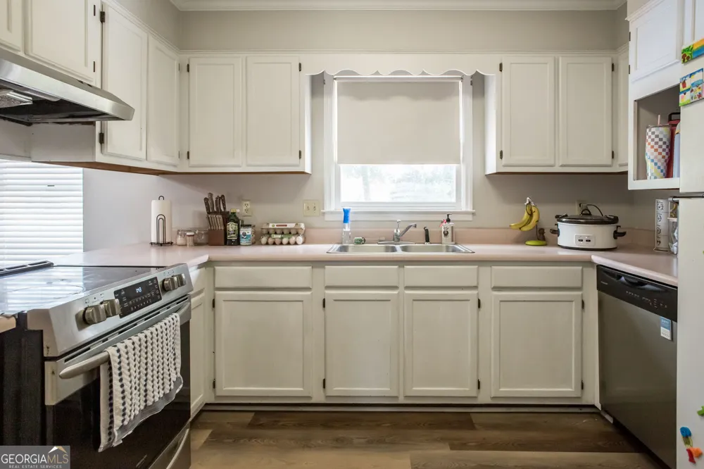 4484 Central AVE Waycross, GA 31503
