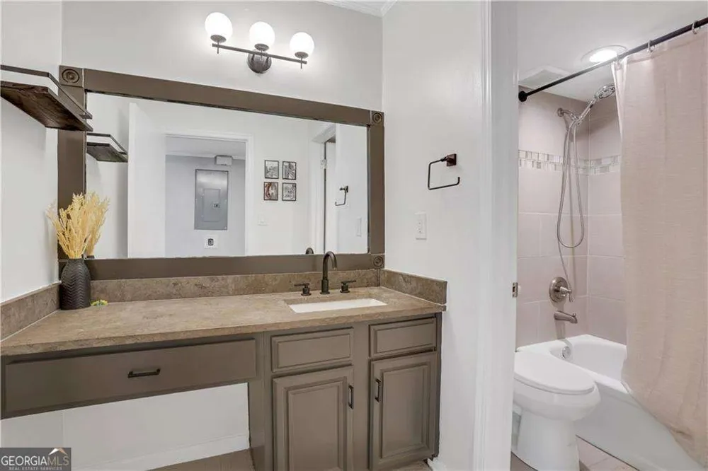 172 Elysian WAY NW Atlanta, GA 30327