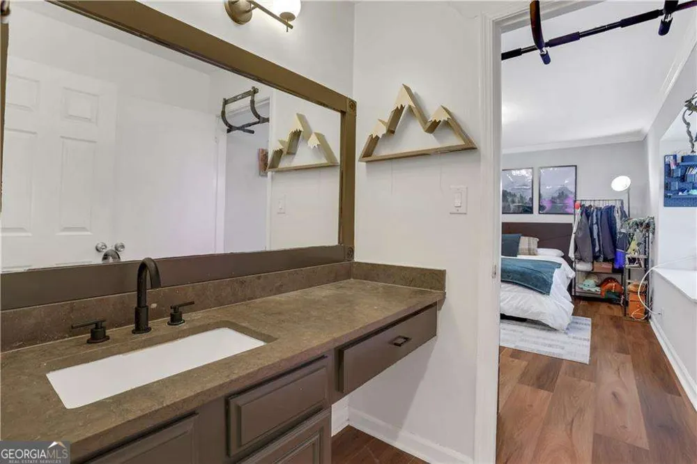 172 Elysian WAY NW Atlanta, GA 30327