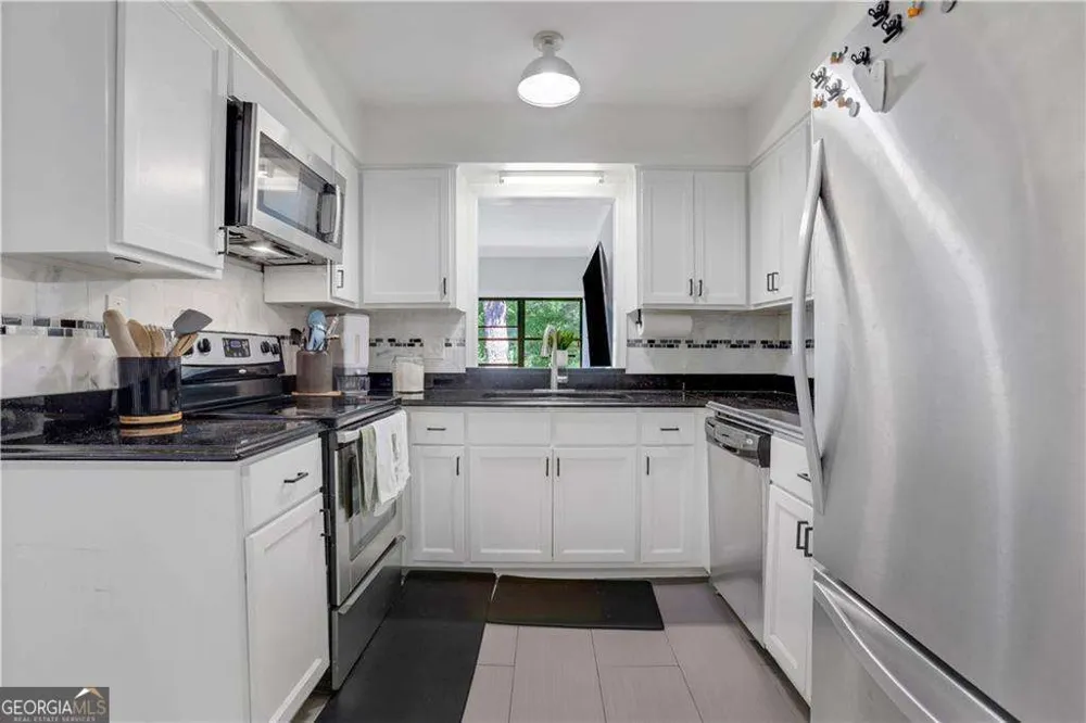 172 Elysian WAY NW Atlanta, GA 30327