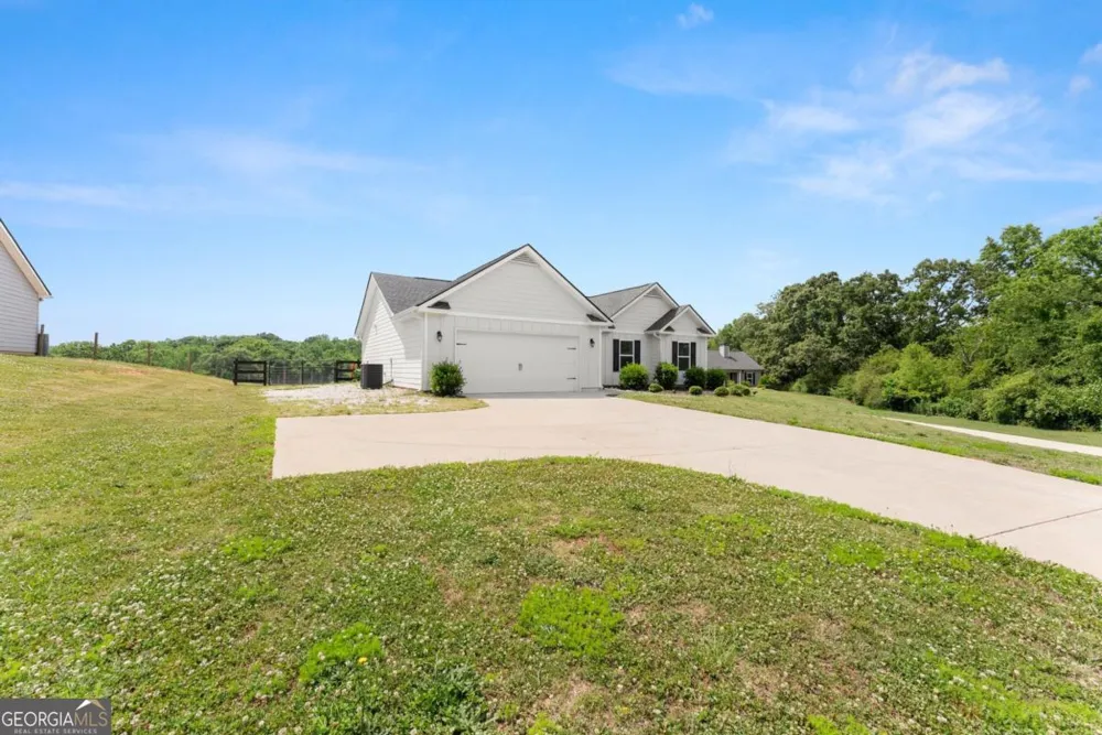 810 Anderson Thomas RD Martin, GA 30557