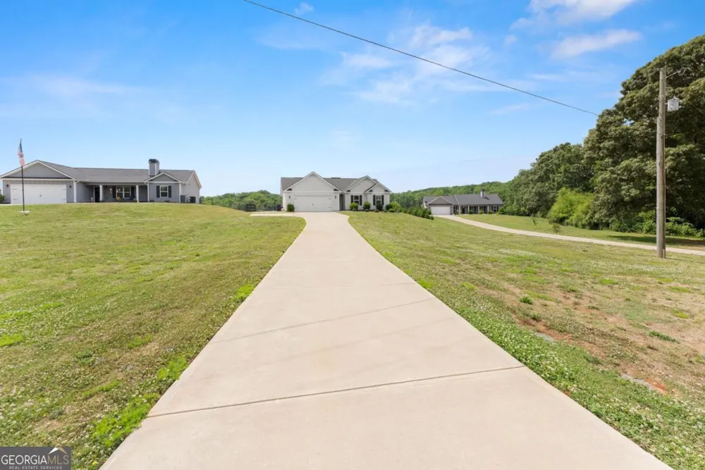 810 Anderson Thomas RD Martin, GA 30557