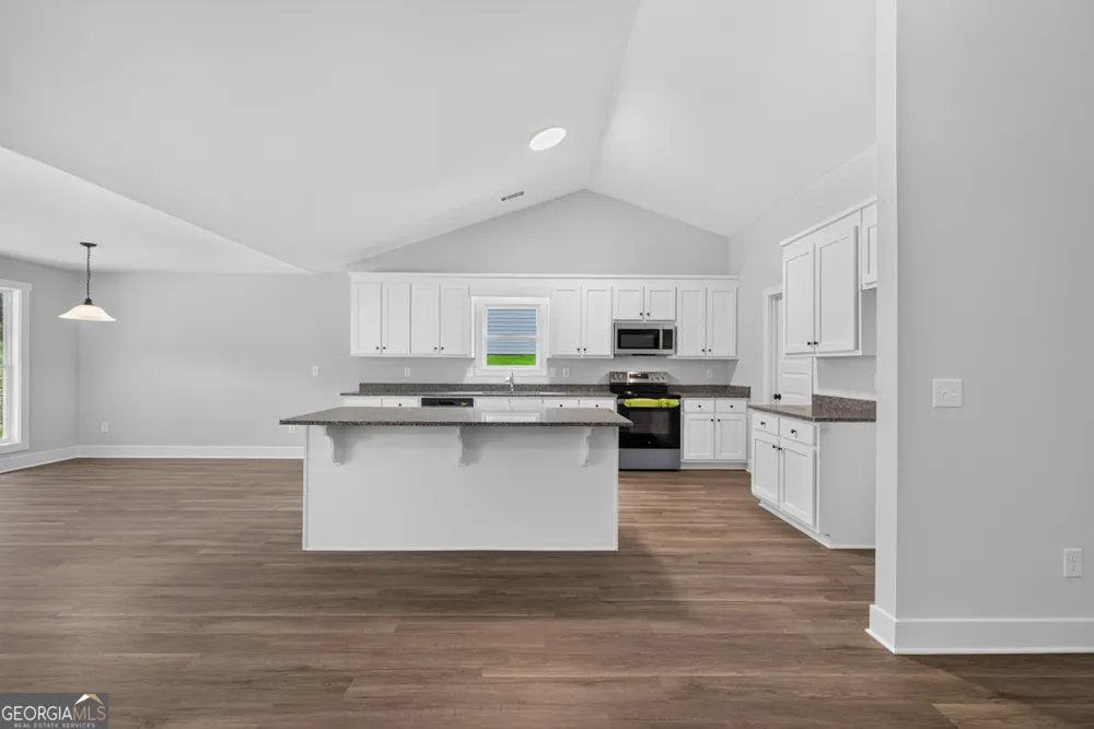 1714 Highway 82 Winder, GA 30680