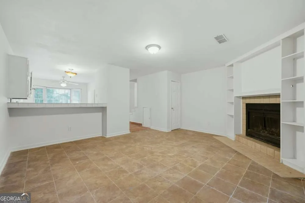 667 Hunting Creek LN SE Conyers, GA 30013