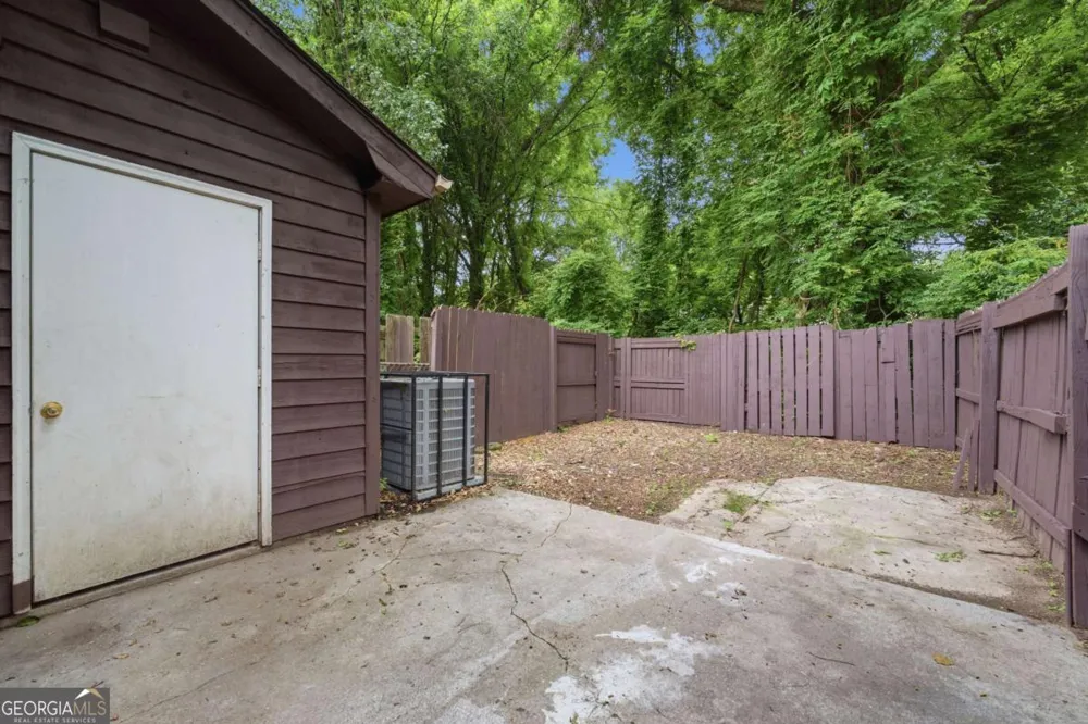 667 Hunting Creek LN SE Conyers, GA 30013